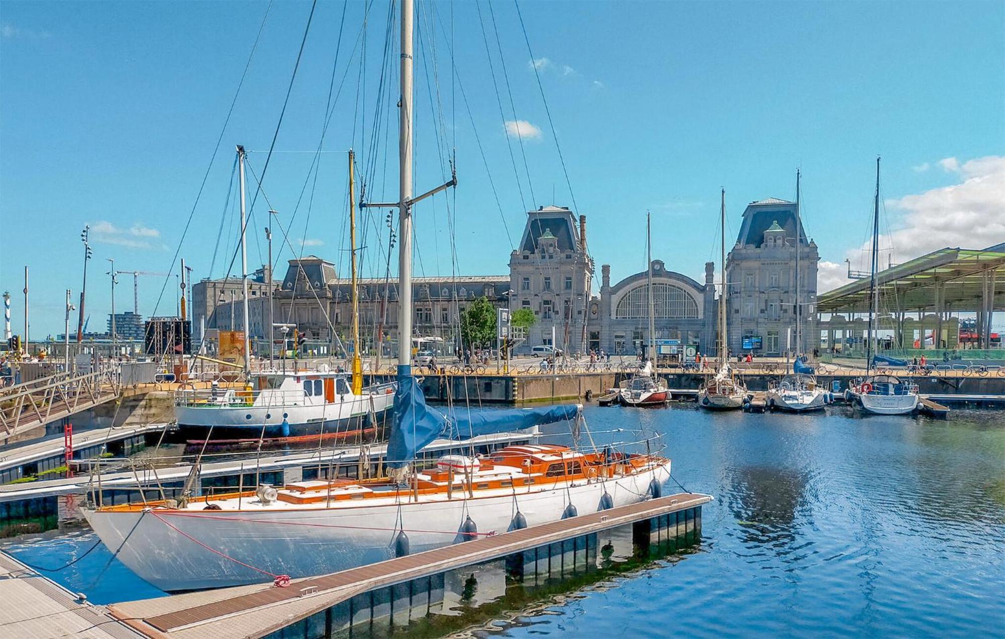 1 Bedroom Cozy In Oostende